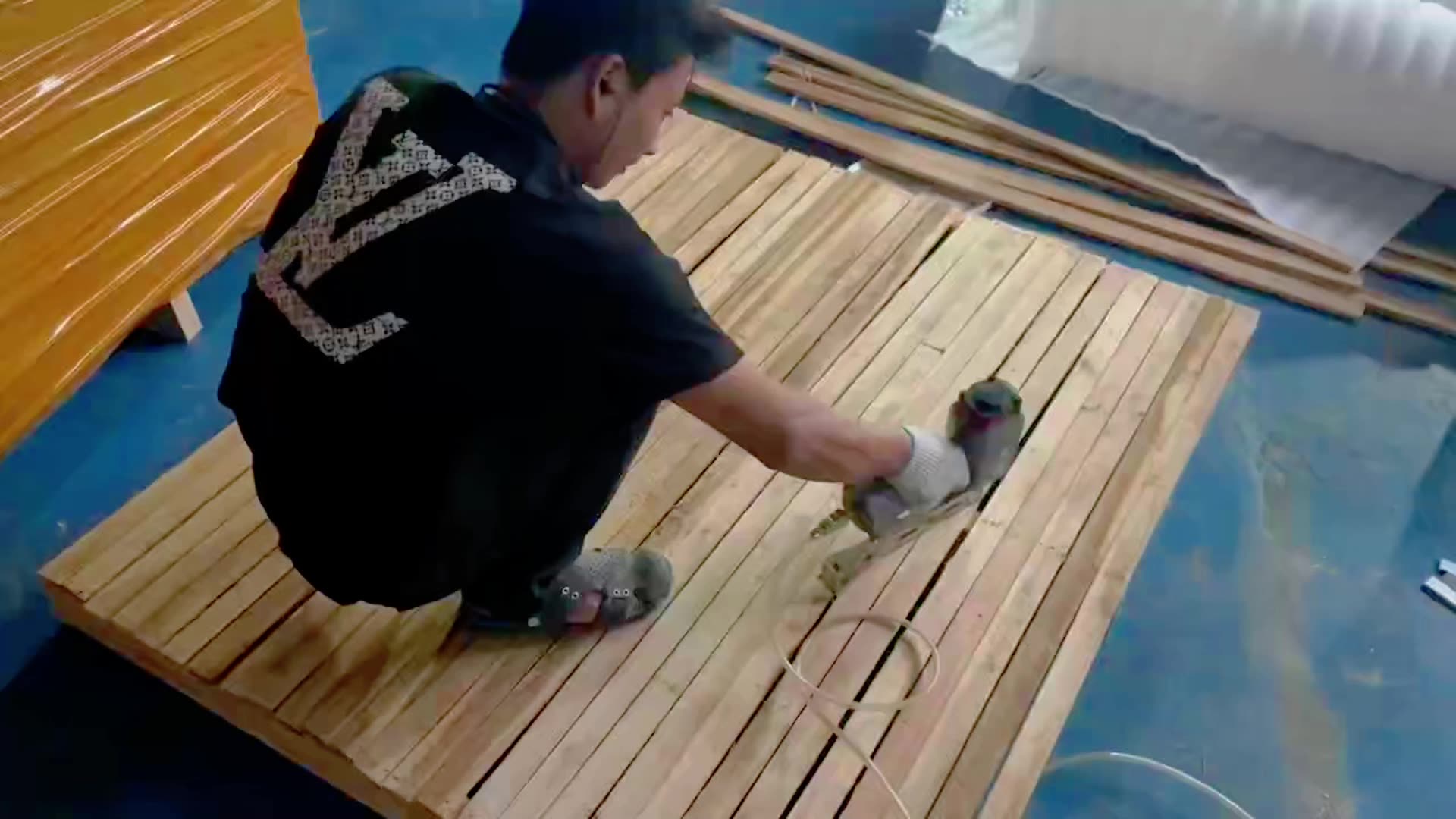 Склад в Гуанчжоу — видео 3